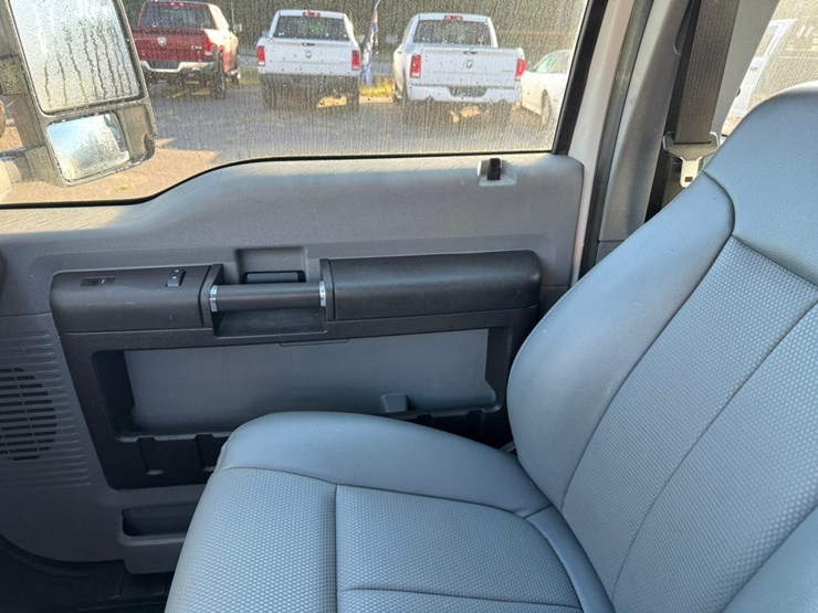 2015-ford-f350-image-34