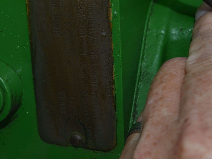 1957-john-deere-520-image-11