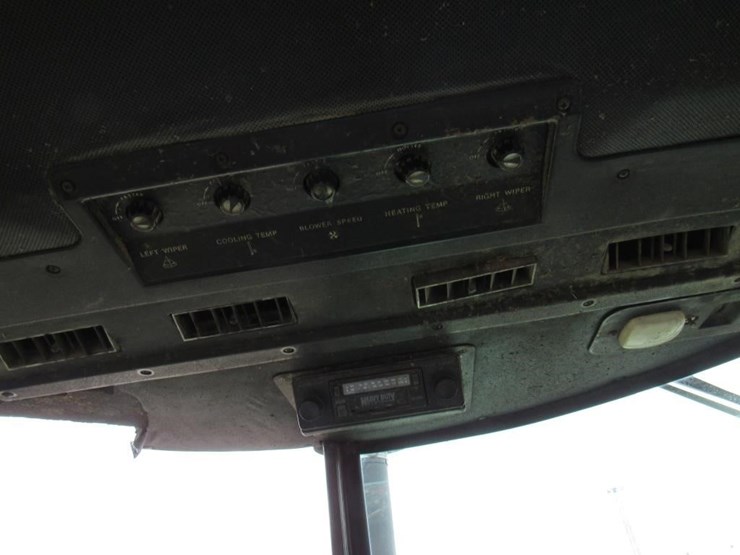 john-deere-4440-image-25