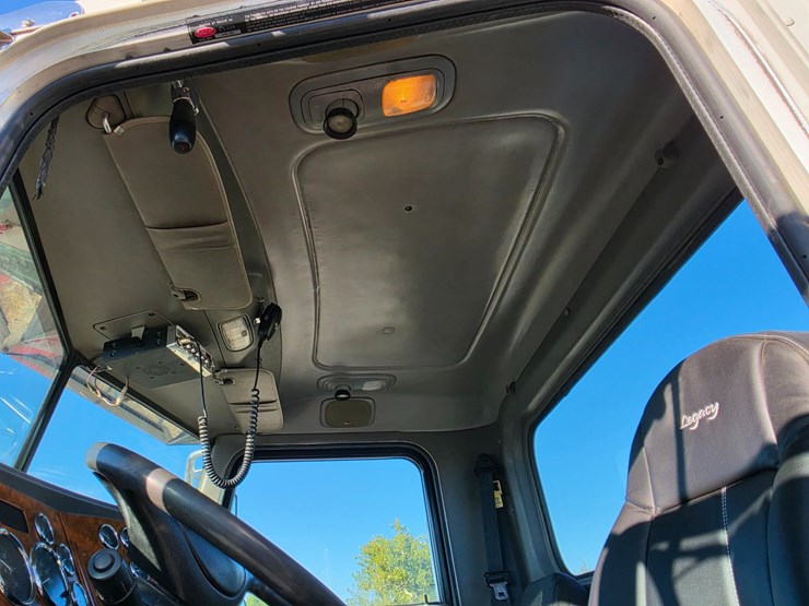 2006-peterbilt-378-image-53