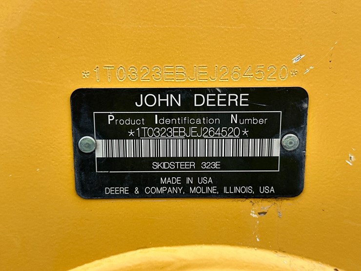 deere-323e-image-64