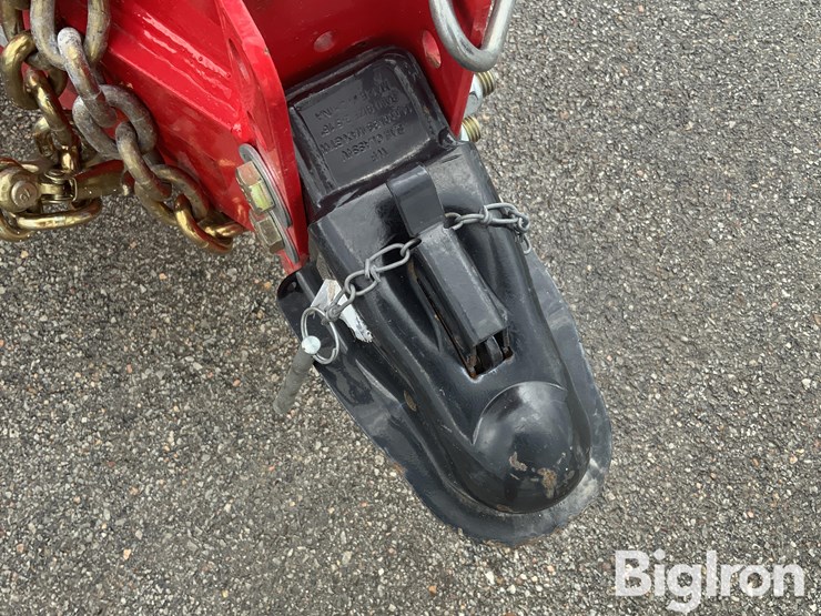 2025-massey-ferguson-730-image-11