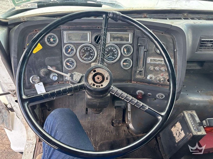 1994-ford-ln8000-image-14