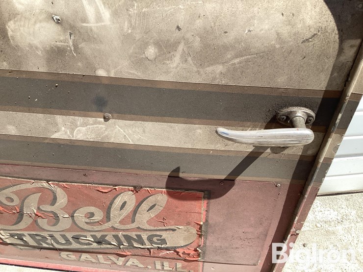kenworth-driver-side-top-latch-door-image-18