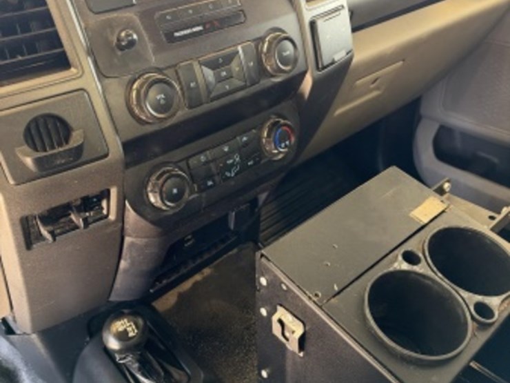 2019-ford-f450-image-30