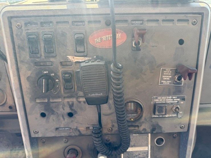 1994-mack-ch613-image-67