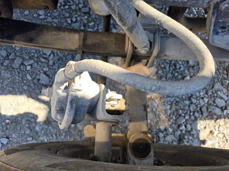 1997-peterbilt-379-image-48