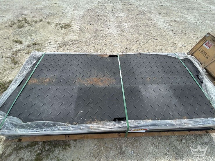 2026-sdlanch-heavy-duty-ground-protection-mats-image-1