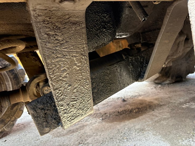 2006-case-570m-xt-image-66