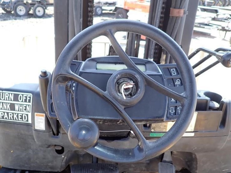2006-yale-glp080vxngse090-forklift-image-18