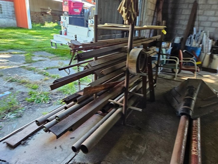 #8760-•-steel-rack-w/-contents-image-14