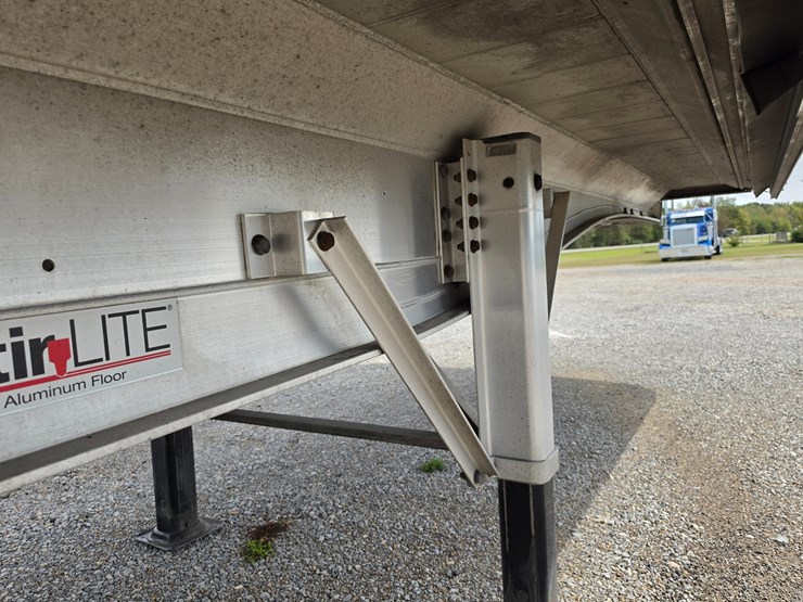 2022-fontaine-flat-bed-trailer-image-58