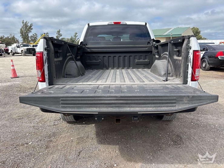 2016-ford-f150-image-21