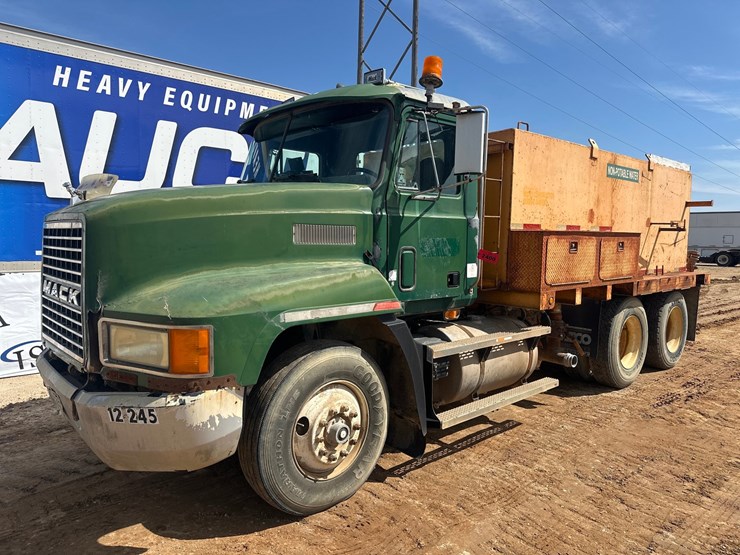 1994-mack-ch613-image-1