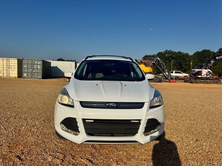 2015-ford-escape-image-8