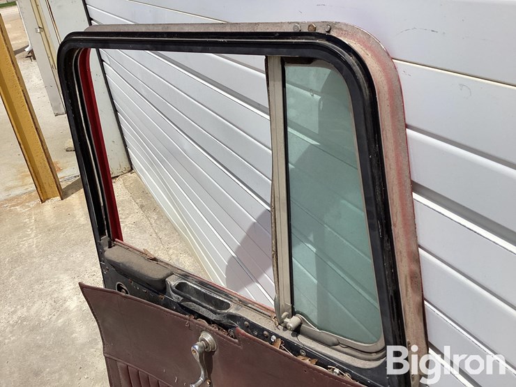 1984-kenworth-driver-side-bottom-latch-handle-door-image-14