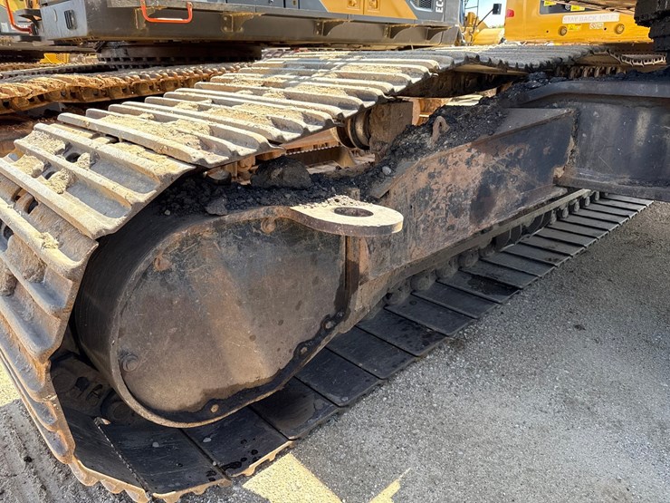 2012-caterpillar-c13-image-86