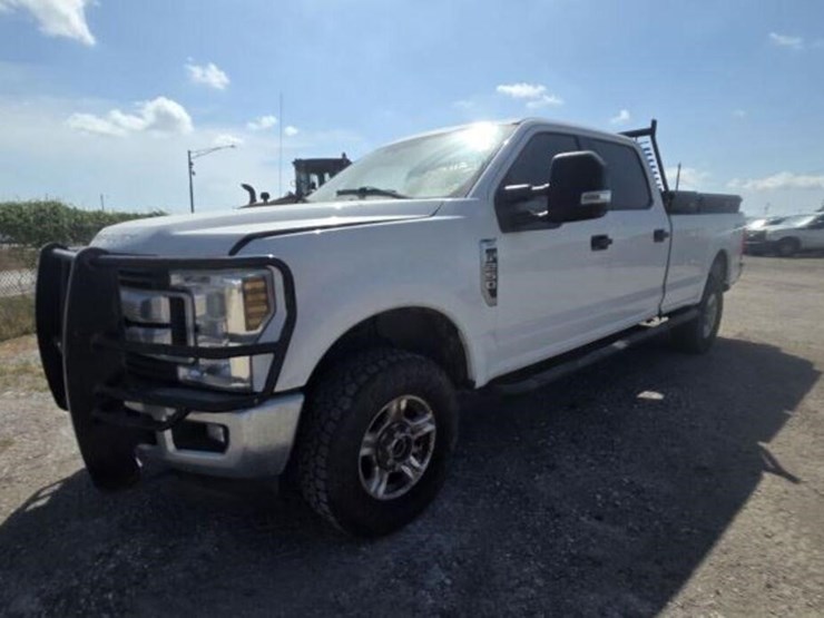 2019-ford-f250-image-1