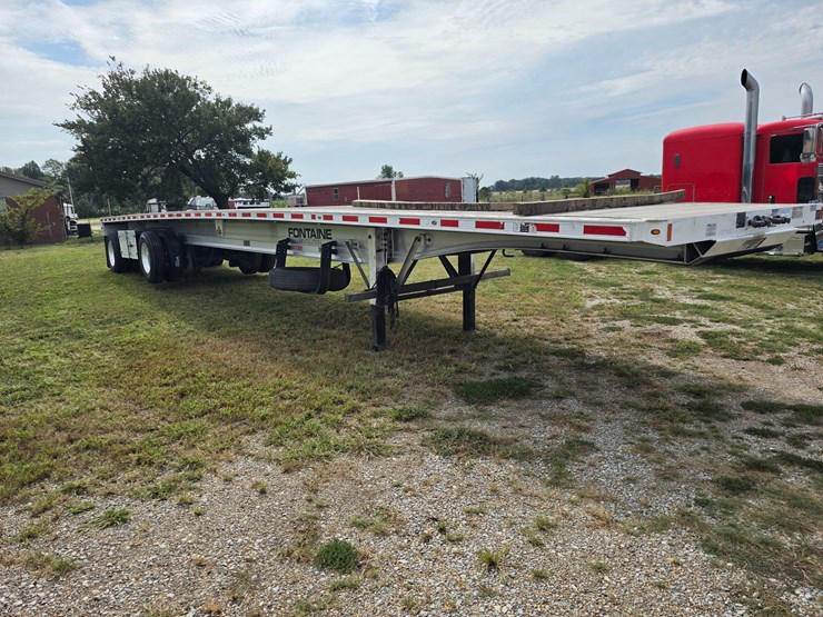 2023-fontaine-flat-bed-trailer-image-16