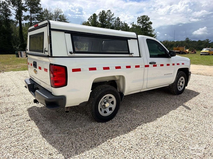 2015-chevrolet-silverado-1500-image-3