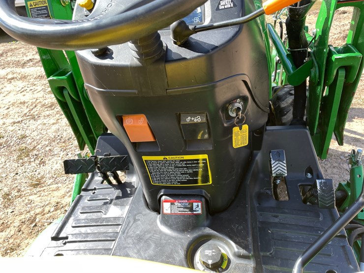 2025-john-deere-2025r-image-34