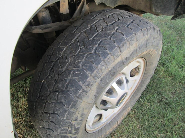 2013-chevrolet-2500hd-image-14