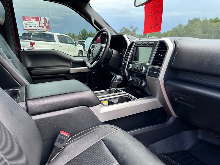 2019-ford-f150-lariat-image-19