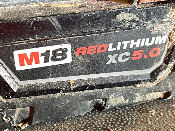 #5512-•-(3)-milwaukee-18v-batteries-and-charger-image-34