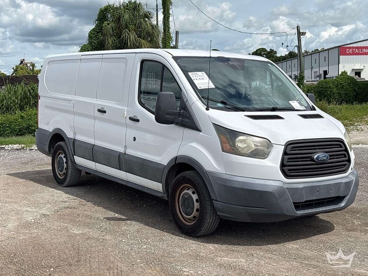 2016-ford-transit-image-2