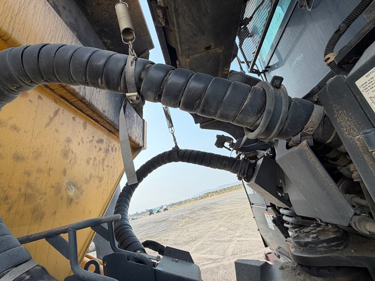 2018-komatsu-hm400-5-image-31