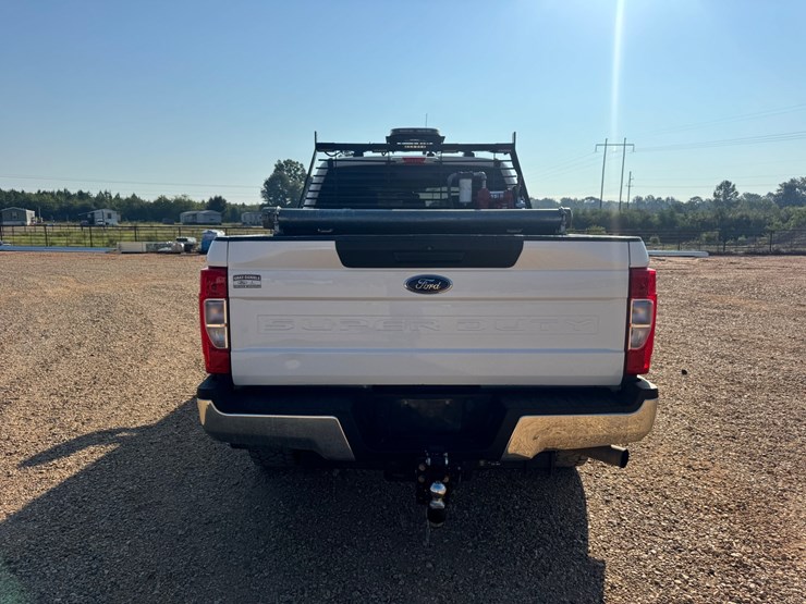 2021-ford-f250-xl-image-4