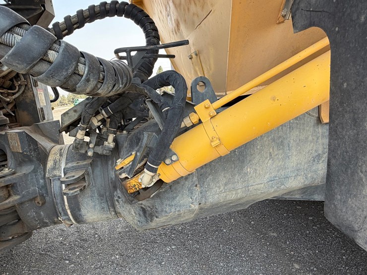 2016-komatsu-hm400-5-image-80