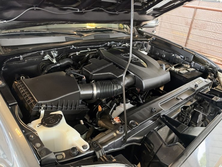2019-toyota-tacoma-image-16