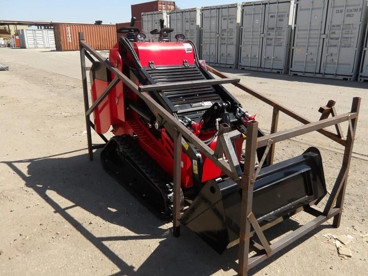 2026-sdlanch-ssl1300-skid-steer-loader-image-2