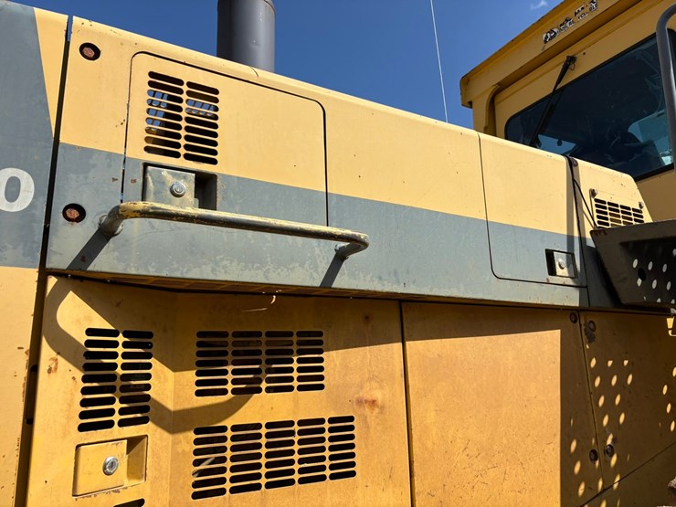 komatsu-wa500-1le-image-22