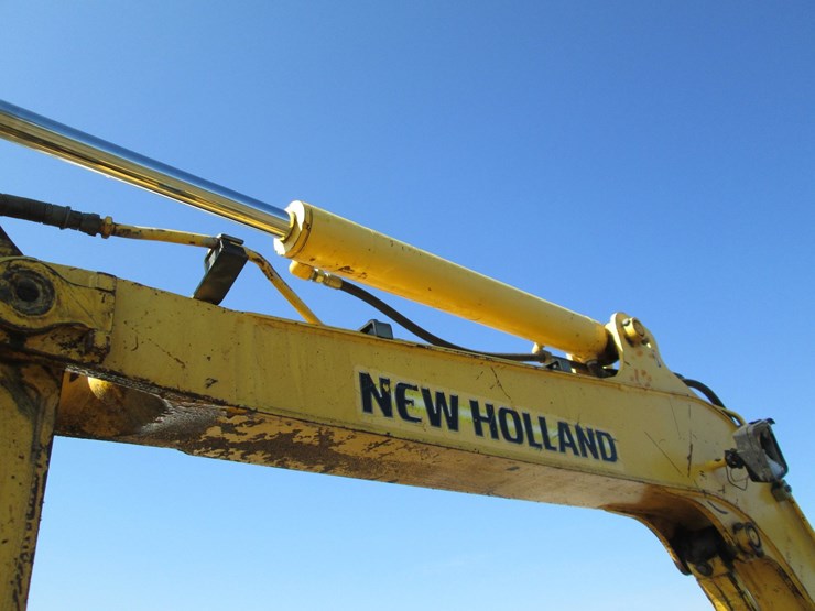 new-holland-e55bx-image-31