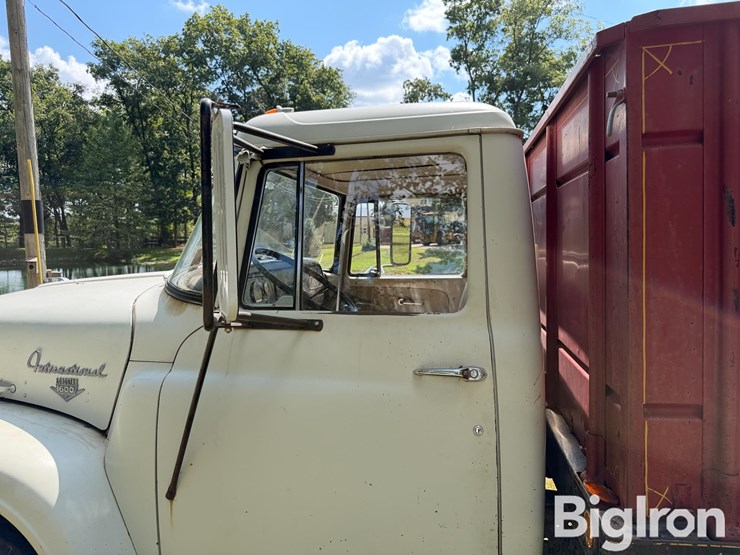 1968-international-loadstar-image-9