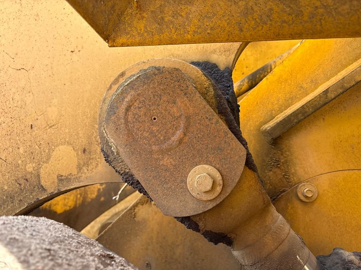 komatsu-wa500-1le-image-46