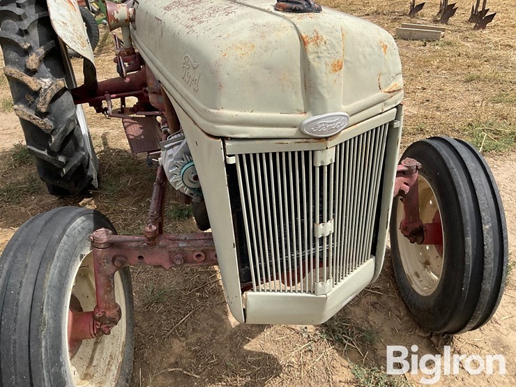 ford-8n-image-9