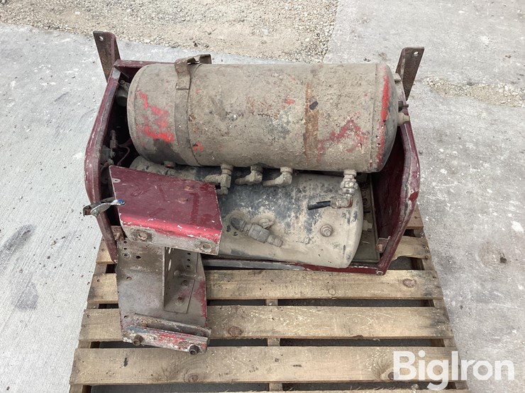 kenworth-side-mount-battery-box-w/-air-tank-image-6