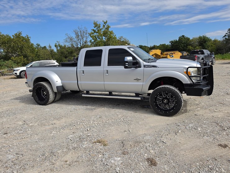2015-ford-f350-image-22
