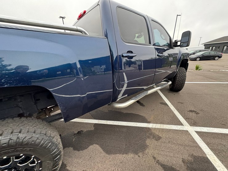 2009-chevrolet-2500-image-21