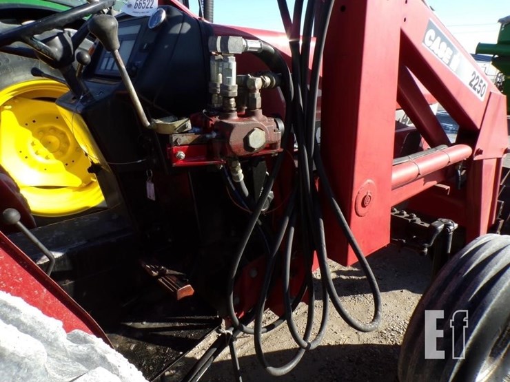 1996-case-ih-4230-image-3