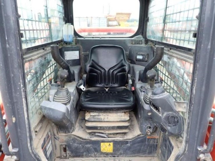 2023-kubota-svl65-2-image-19