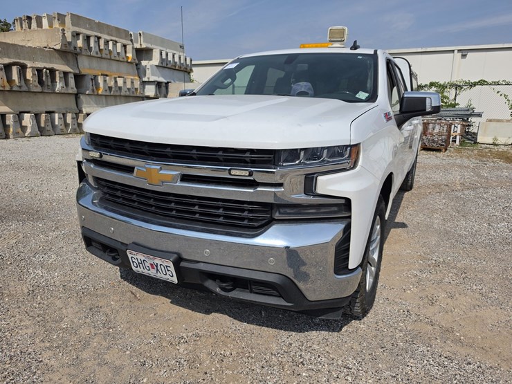 #25311-•-2019-chevrolet-silverado-pickup-truck-image-1