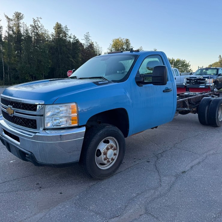 2013 CHEVROLET 3500