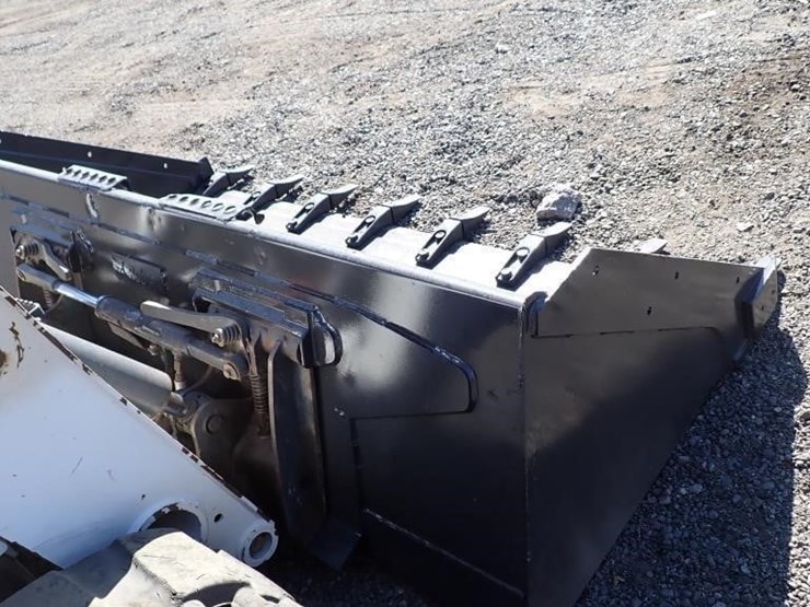 2023-bobcat-t770-image-9