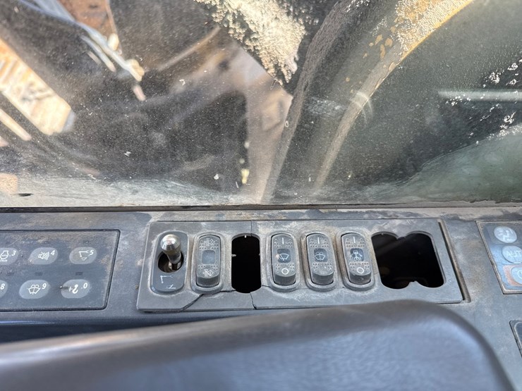 2012-caterpillar-c13-image-80