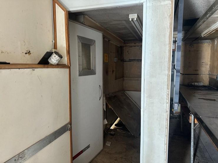 #2489-•-1990-calumet-mmt449l-lab-trailer-image-36