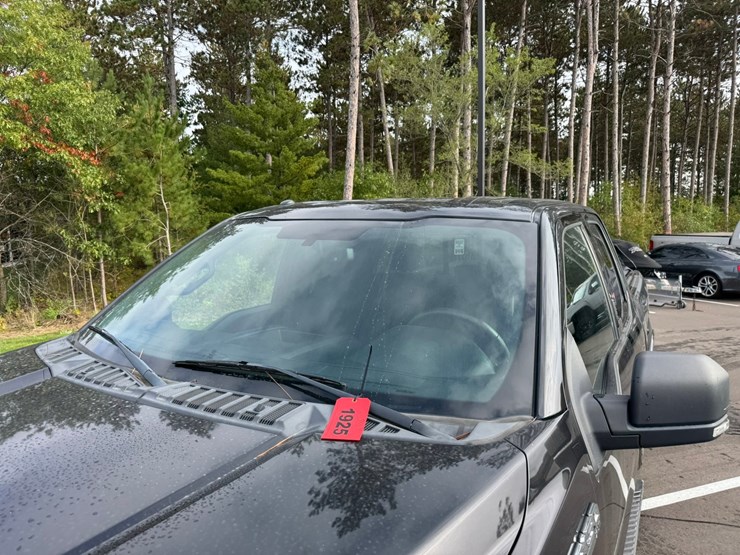 2015-ford-f150-xlt-image-9